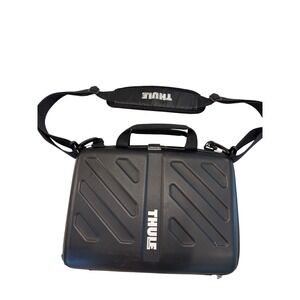 Thule Gauntlet 13 inch MacBook Pro Attache Case Black Hard Shell Laptop Bag
